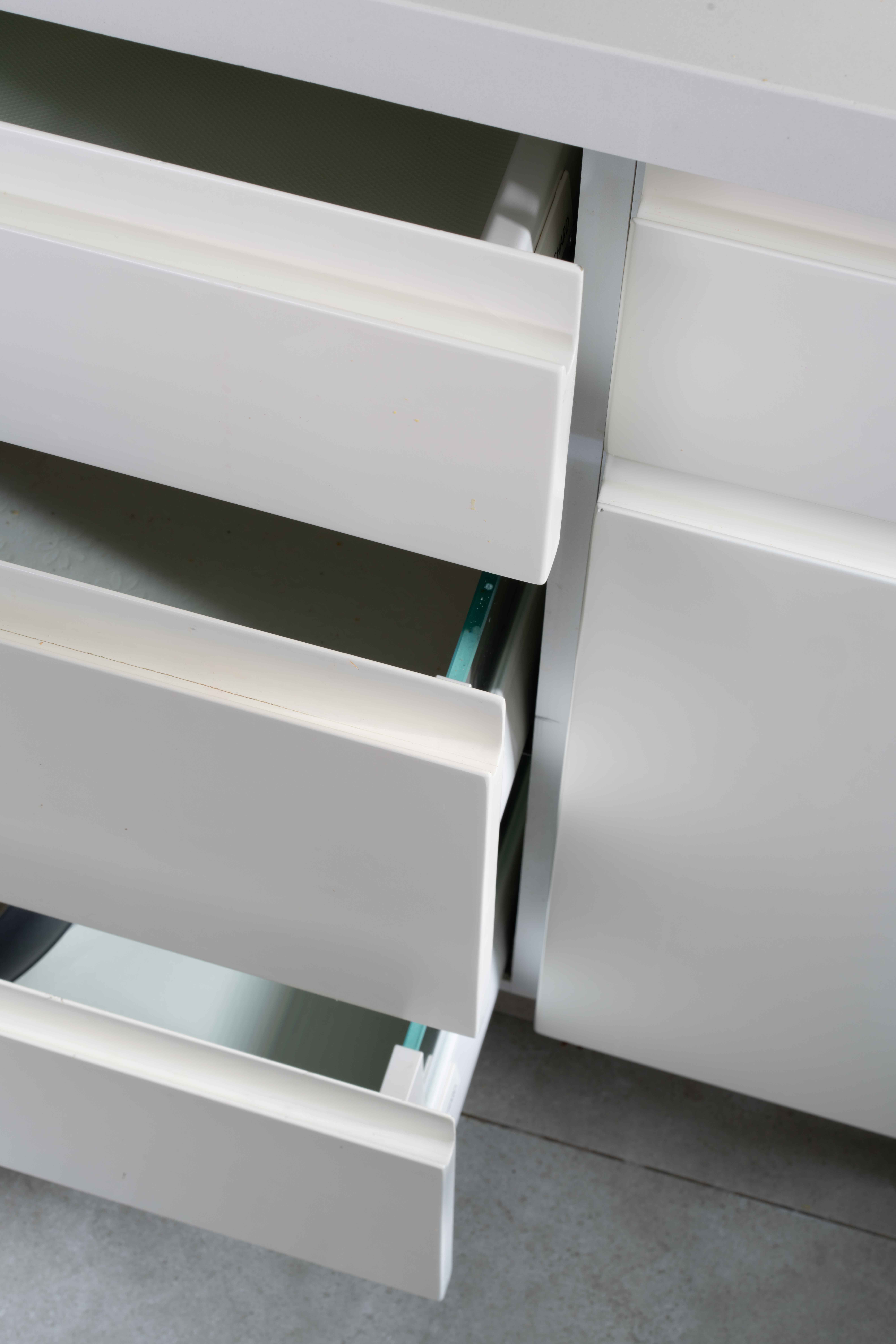 קלוא אפ מגירות מטבח